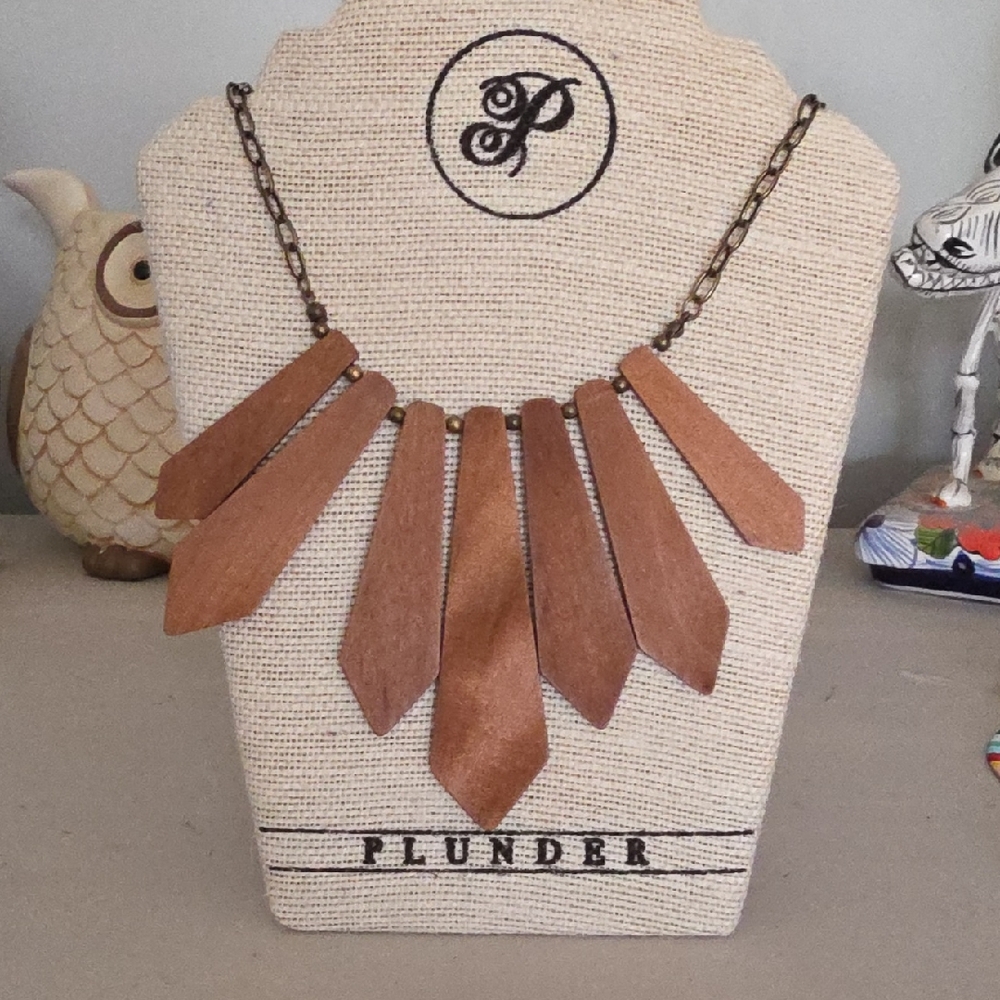 Plunder Tan Geometric Necklace